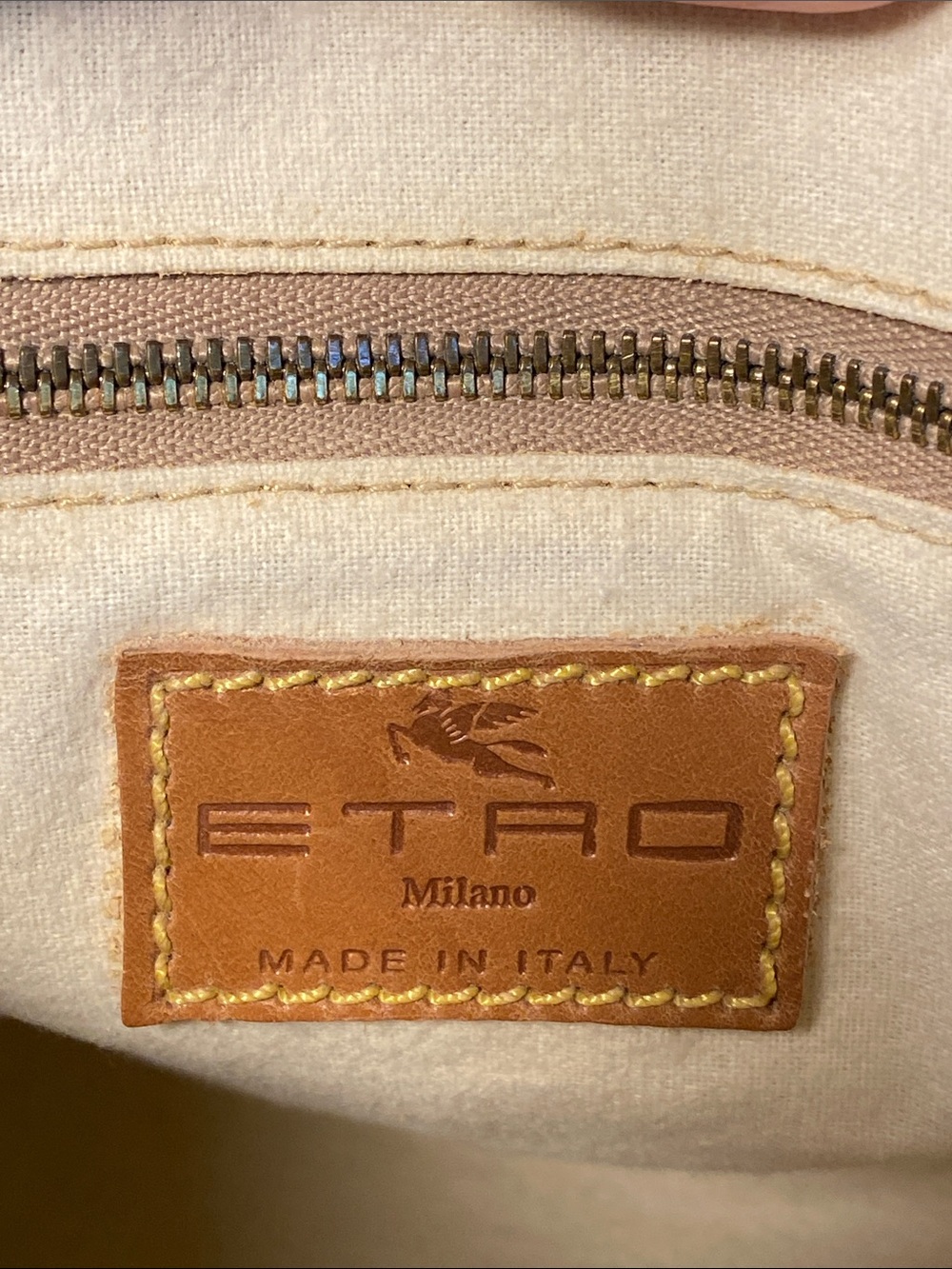 Vintage ETRO Milano Red Paisley Boston Bag 25 W/Strap - Picture 10 of 14